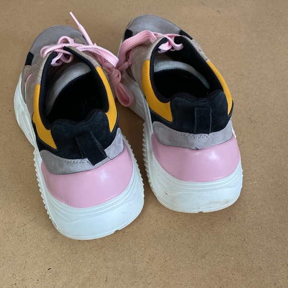 Gianni Bini Color Block Retro Platform Sneakers. Size 8.5 - Picture 5 of 8